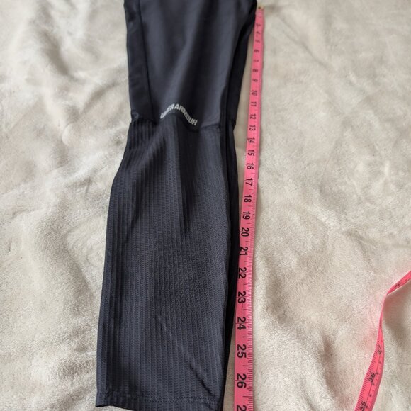 3/$30 Under Armour Heat Gear compression leggings - Picture 7 of 7
